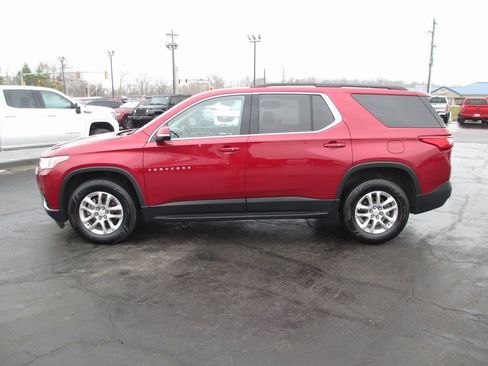 Used 2020 Chevrolet Traverse LT image 10