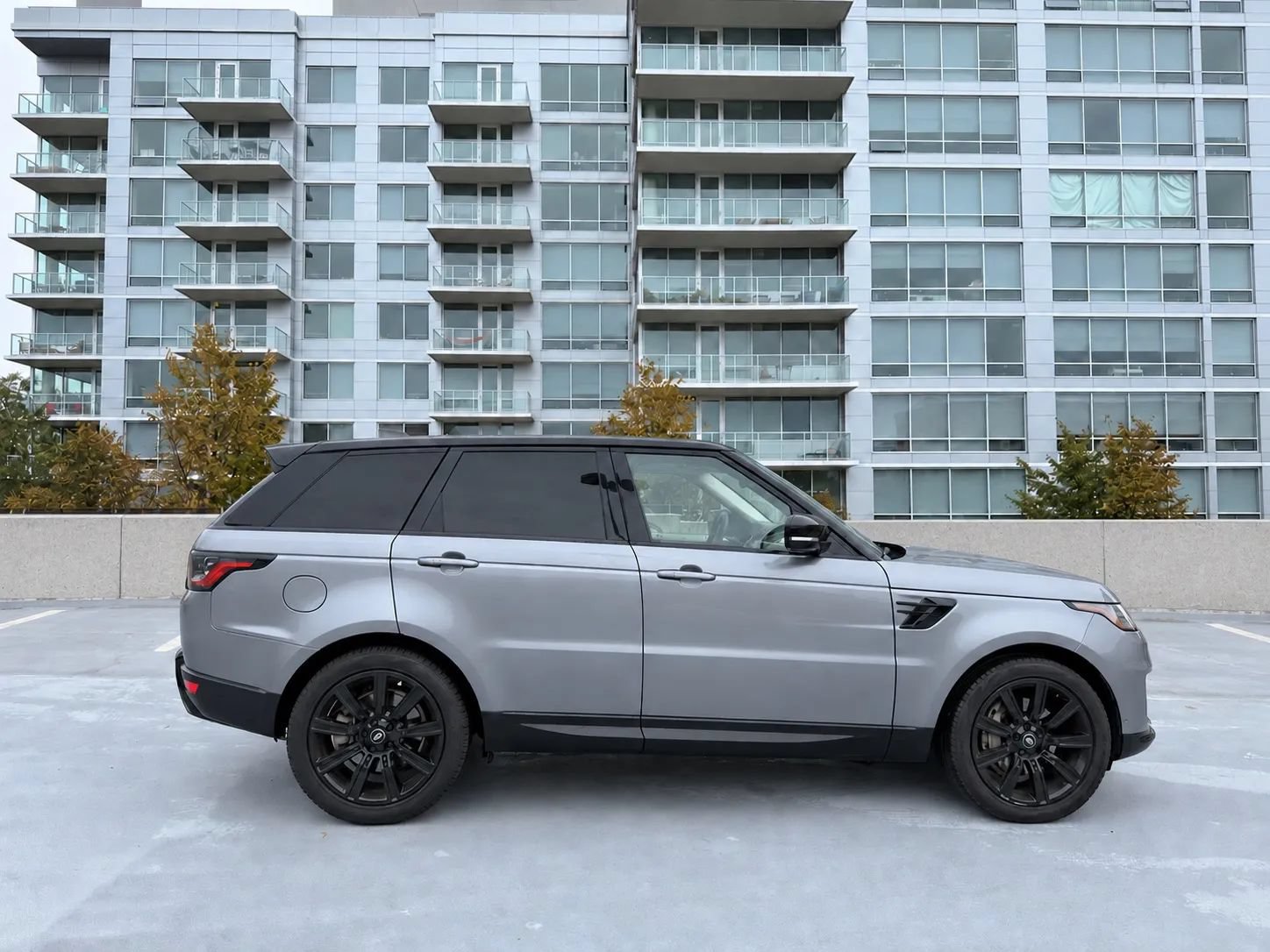 Used 2020 Land Rover Range Rover Sport HSE AWD/4WD image 6
