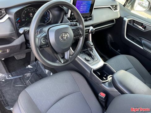 Certified 2025 Toyota RAV4 XLE AWD/4WD image 20
