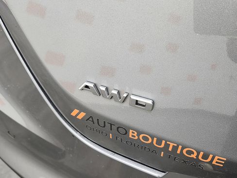 Used 2020 Chrysler 300 Touring w/ Driver Convenience Group image 21