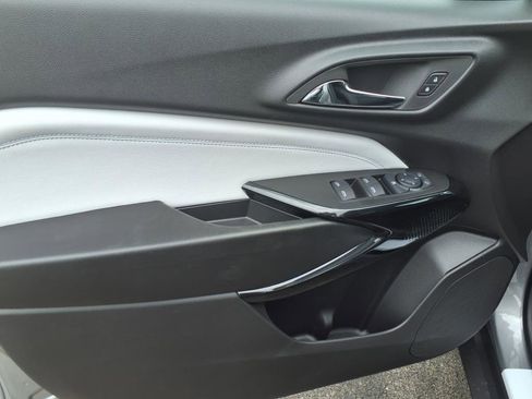 New 2025 Chevrolet Trax LT w/ Driver Confidence Package image 8