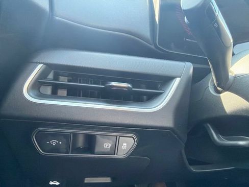 Used 2025 Kia K4 FWD image 21