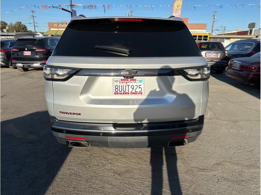 Used 2021 Chevrolet Traverse Premier w/ Redline Edition FWD image 9