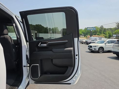 Used 2022 GMC Sierra 1500 SLE RWD image 29