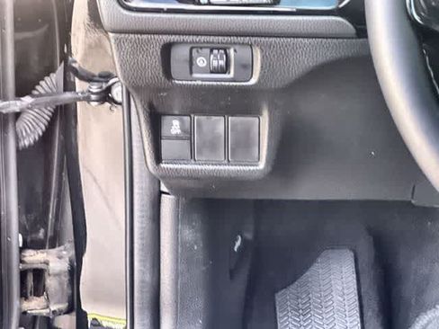 Used 2025 Honda Civic Sport image 29