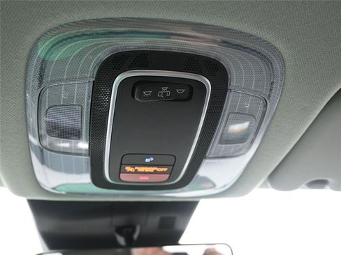 Certified 2026 Hyundai Kona SE image 18