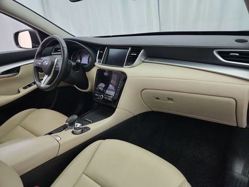 Used 2021 INFINITI QX50 Luxe AWD/4WD image 24