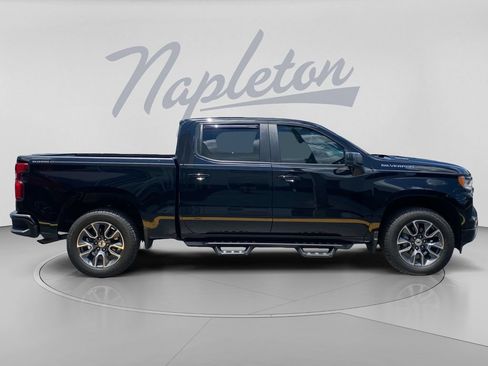 Used 2023 Chevrolet Silverado 1500 RST RWD image 9