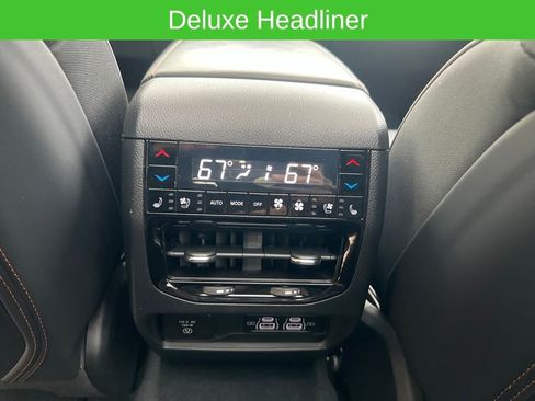 Used 2024 Jeep Grand Cherokee Summit AWD/4WD image 33