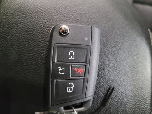 Used 2022 Volkswagen Jetta Sport FWD image 32
