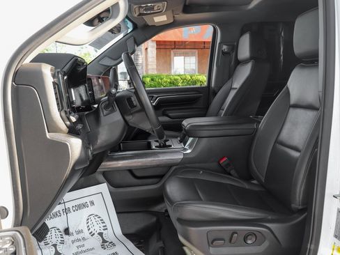 Used 2024 Chevrolet Silverado 3500 LTZ w/ LTZ Plus Package image 18