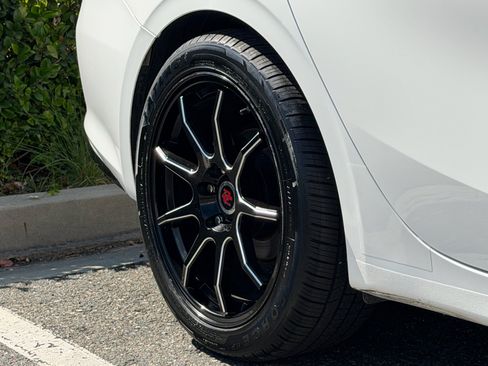 Used 2019 Kia Forte LXS FWD image 7