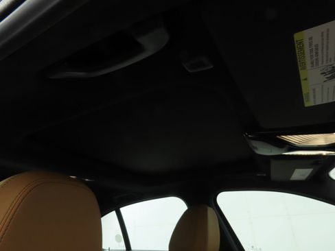 New 2026 BMW 330i Sedan w/ Premium Package image 17