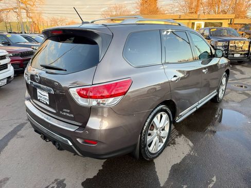 Used 2015 Nissan Pathfinder Platinum image 9