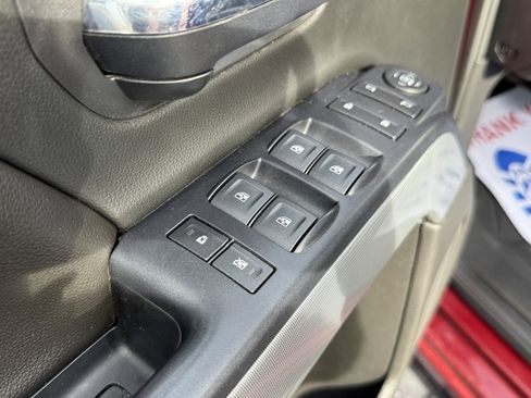 Used 2018 Chevrolet Silverado 1500 LT w/ Texas Edition image 12