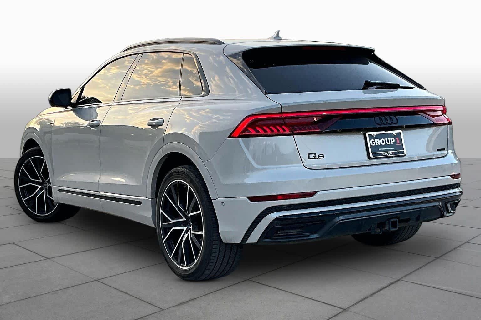Used 2023 Audi Q8 Prestige w/ Prestige Package AWD/4WD image 12