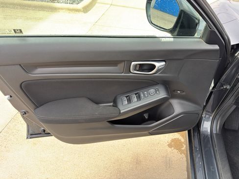 Used 2024 Honda Civic Sport image 12