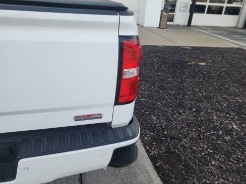 Used 2014 GMC Sierra 1500 SLT w/ All-Terrain Package image 11