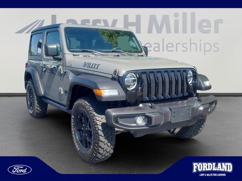Used 2021 Jeep Wrangler Sport AWD/4WD image 7