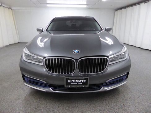 Used 2016 BMW 750i xDrive image 2