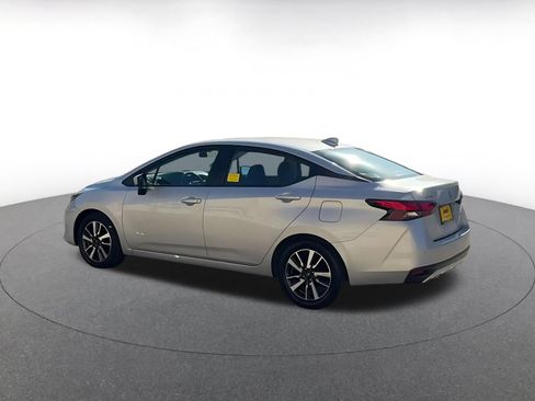 Used 2025 Nissan Versa SV FWD image 10