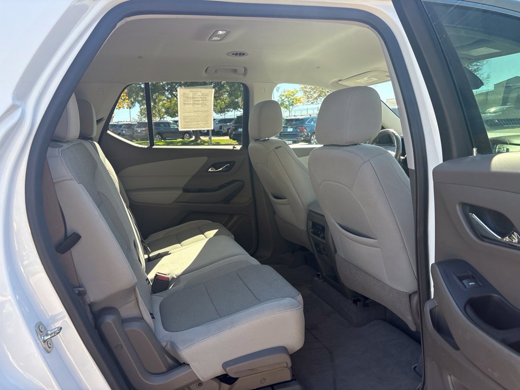 Used 2021 Chevrolet Traverse LT w/ LPO, Cargo Package AWD/4WD image 21