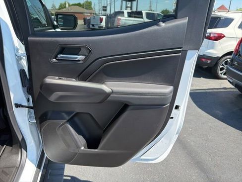 Used 2025 GMC Canyon Elevation w/ Convenience Package AWD/4WD image 15