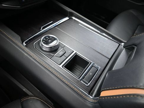 Used 2022 Ford Expedition Platinum RWD image 31