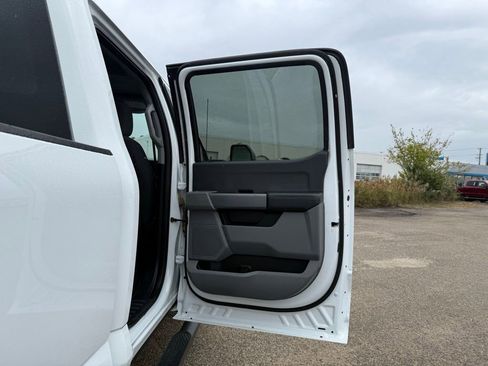 Used 2023 Ford F250 XLT w/ FX4 Off-Road Package image 25