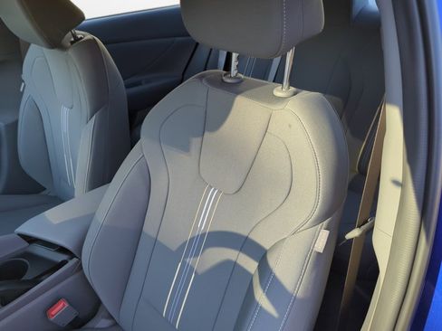 New 2025 Hyundai Elantra Sport image 10