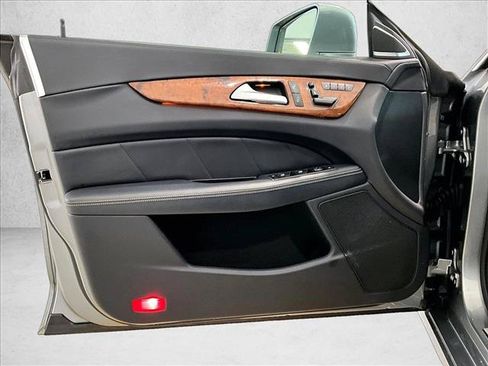 Used 2014 Mercedes-Benz CLS 550 image 18