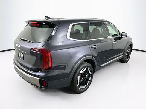 Used 2025 Kia Telluride S FWD image 9