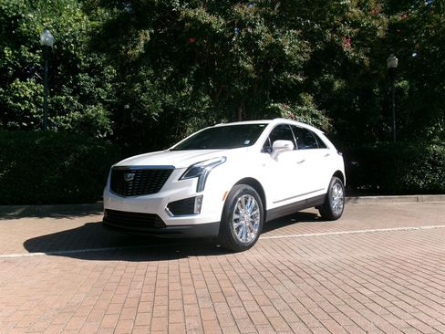 Used 2022 Cadillac XT5 Luxury w/ LPO, Radiant Package FWD image 1