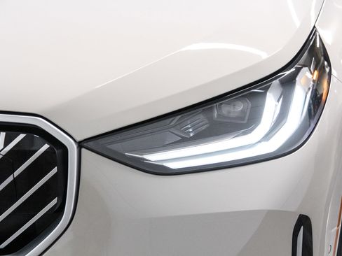 Used 2025 BMW X3 xDrive30i w/ Premium Package image 10