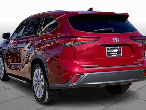 Used 2021 Toyota Highlander Limited image 11