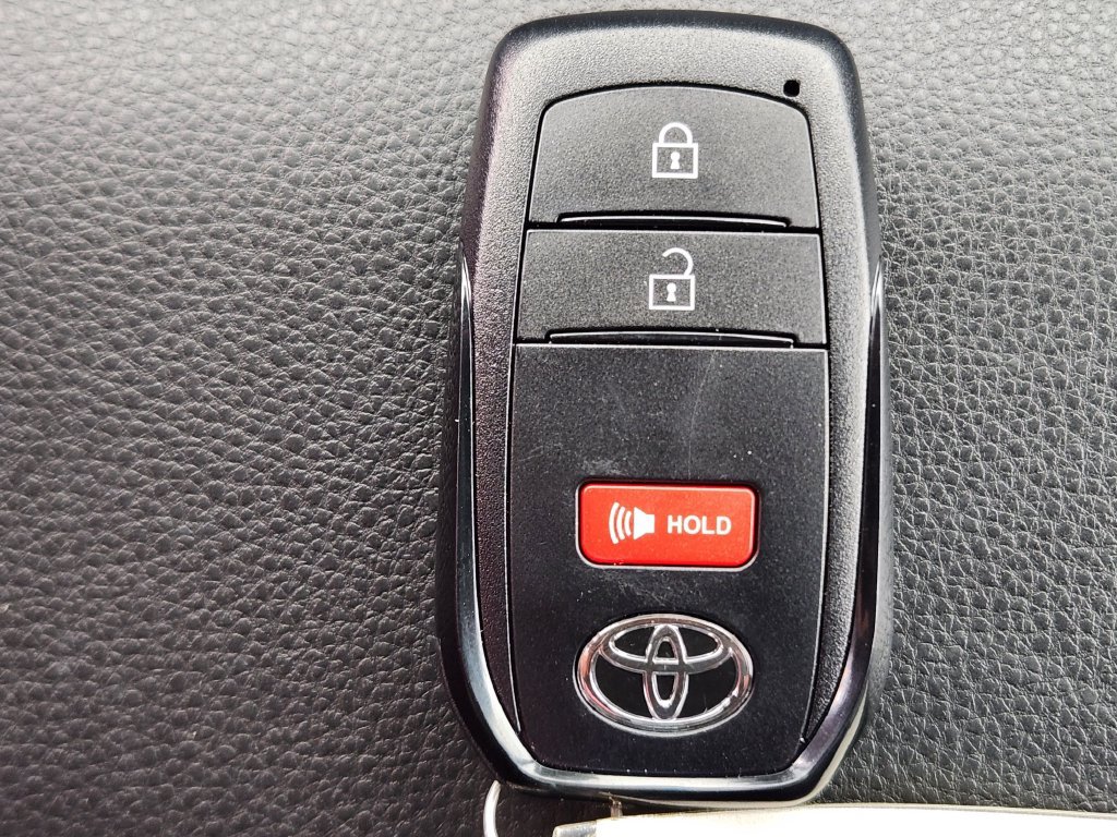 Used 2026 Toyota Tacoma TRD Off-Road w/ TRD Off Road Upgrade Package AWD/4WD image 29