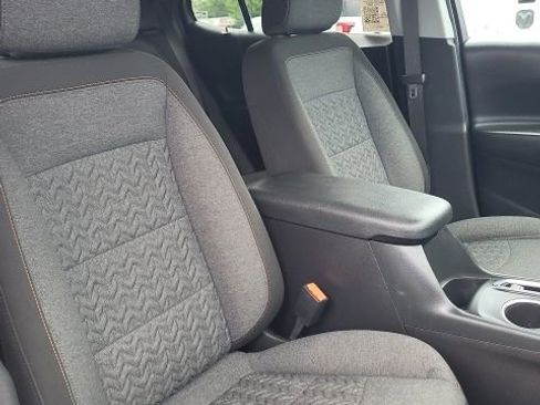 Used 2023 Chevrolet Equinox LT image 17