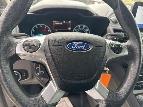 Used 2022 Ford Transit Connect XL image 7