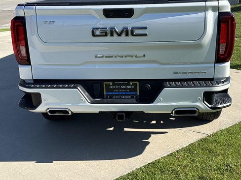 Used 2022 GMC Sierra 1500 Denali Ultimate AWD/4WD image 13