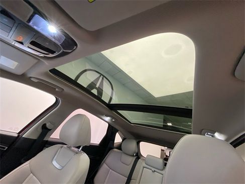 Used 2022 Hyundai Tucson Limited image 20