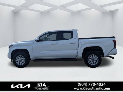 Used 2025 Toyota Tacoma SR5 RWD image 6