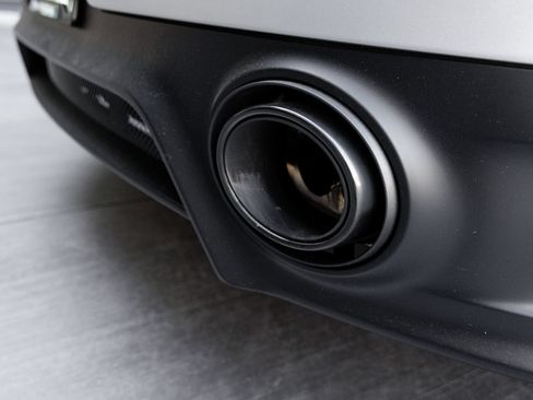 Certified 2019 Porsche 911 GT2 RS RWD image 38