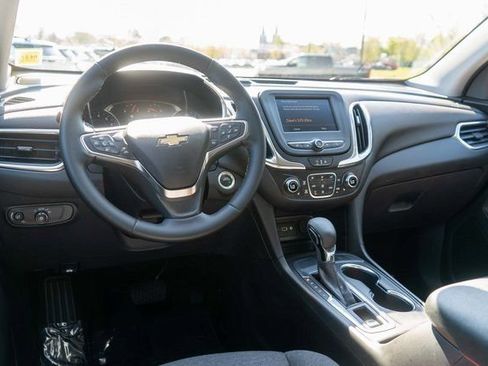 Used 2024 Chevrolet Equinox LT FWD image 13