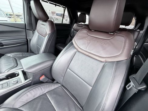 Used 2021 Ford Explorer Platinum w/ Equipment Group 601A image 24
