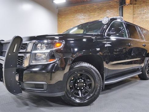 Used 2019 Chevrolet Tahoe 4WD w/ Remote Keyless Entry Package image 1