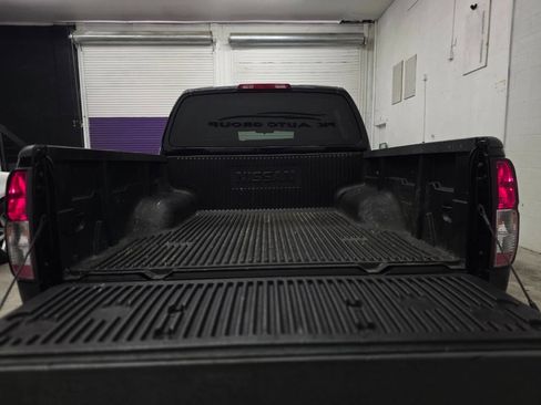 Used 2019 Nissan Frontier SV image 13