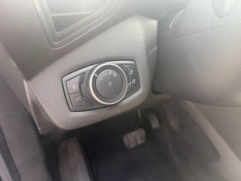 Used 2017 Ford Escape SE AWD/4WD image 26