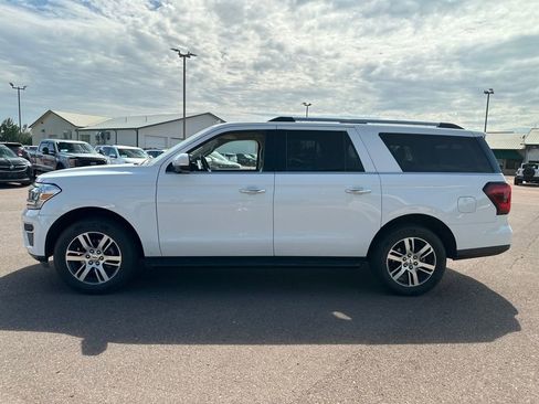 Used 2024 Ford Expedition Max Limited AWD/4WD image 37