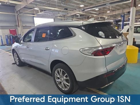 Used 2022 Buick Enclave Premium w/ Experience Buick Package AWD/4WD image 5