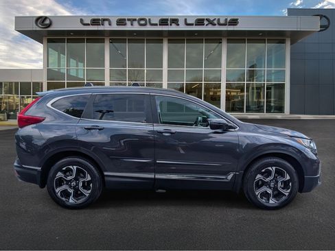 Used 2017 Honda CR-V Touring image 2